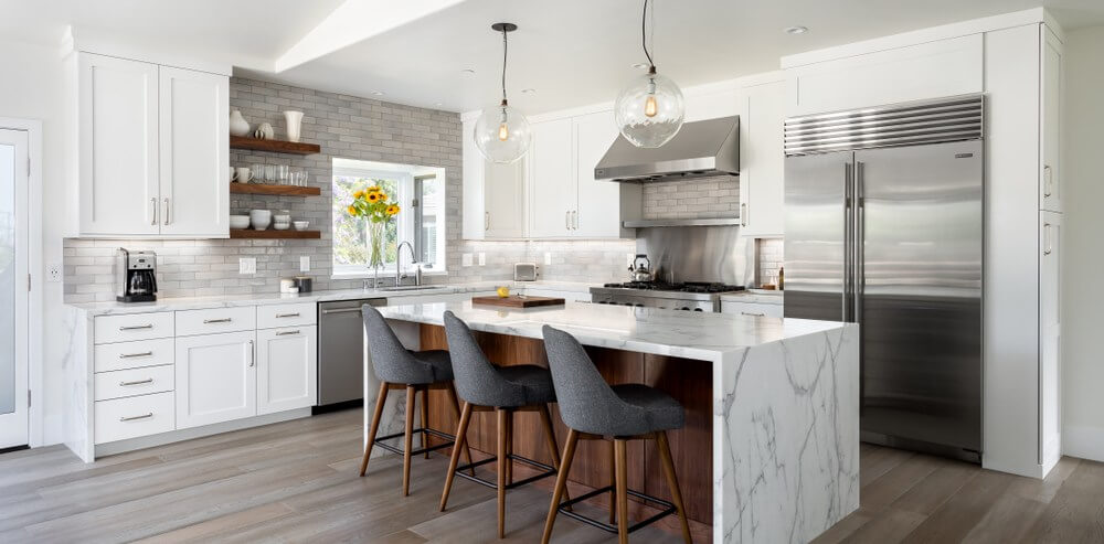 Kitchen renovations_L-shaped kitchen with an island and modern appliances